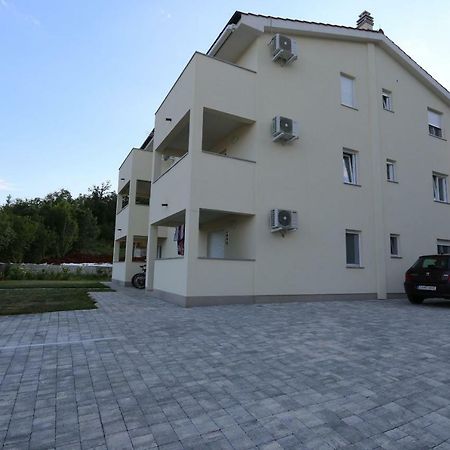 Apartment Samsa Mirica Чизичі Екстер'єр фото