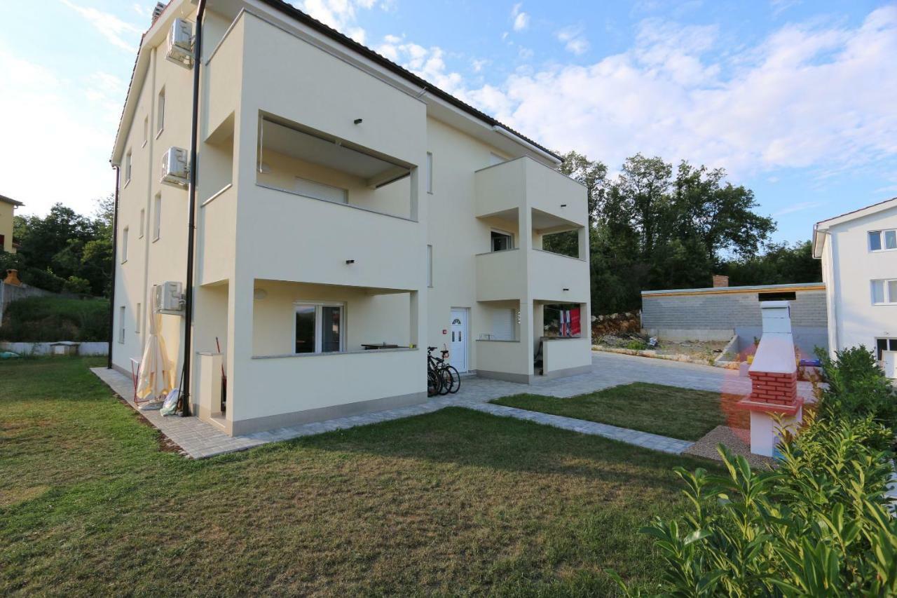 Apartment Samsa Mirica Чизичі Екстер'єр фото